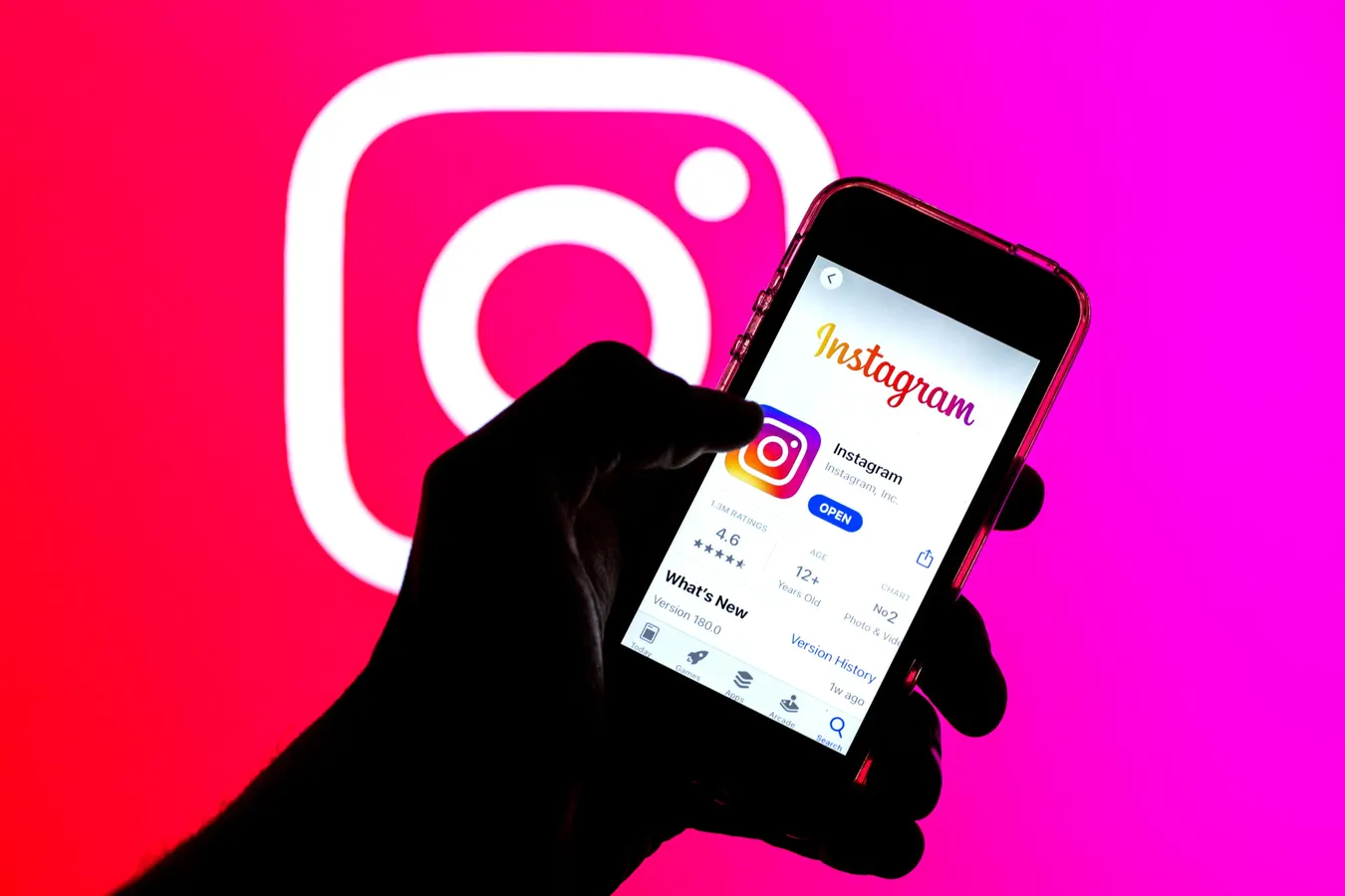 How to Find Instagram Accounts with Phone Numbers? Can Instagram Number Generators Be Used for Customer Screening?